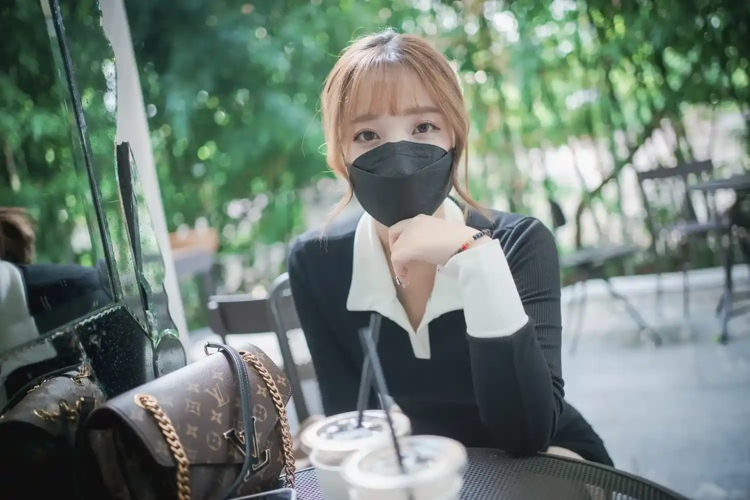 Son Ye-Eun A Snap of Intimacy